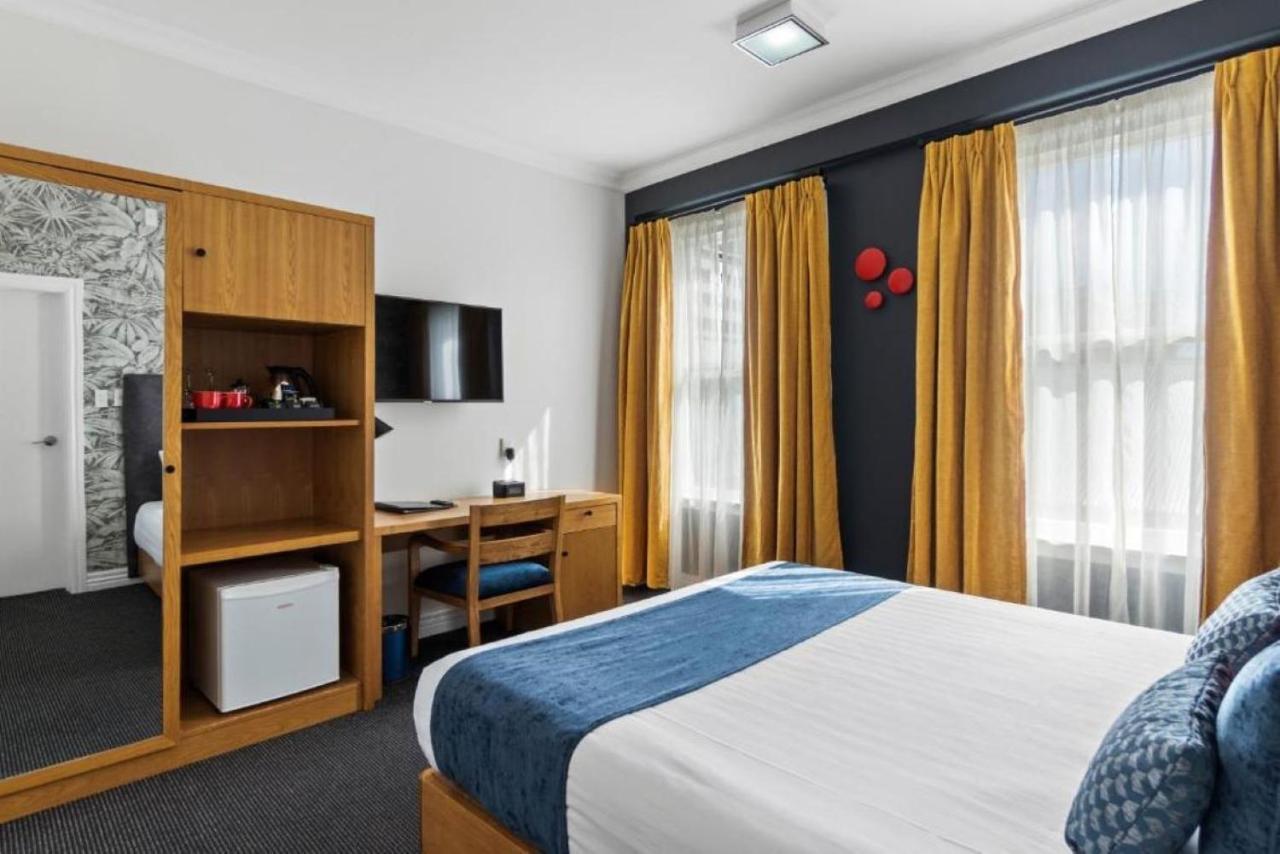 รามาดา บาย วินด์แฮม แฮมิลตัน Hotel ภายนอก รูปภาพ