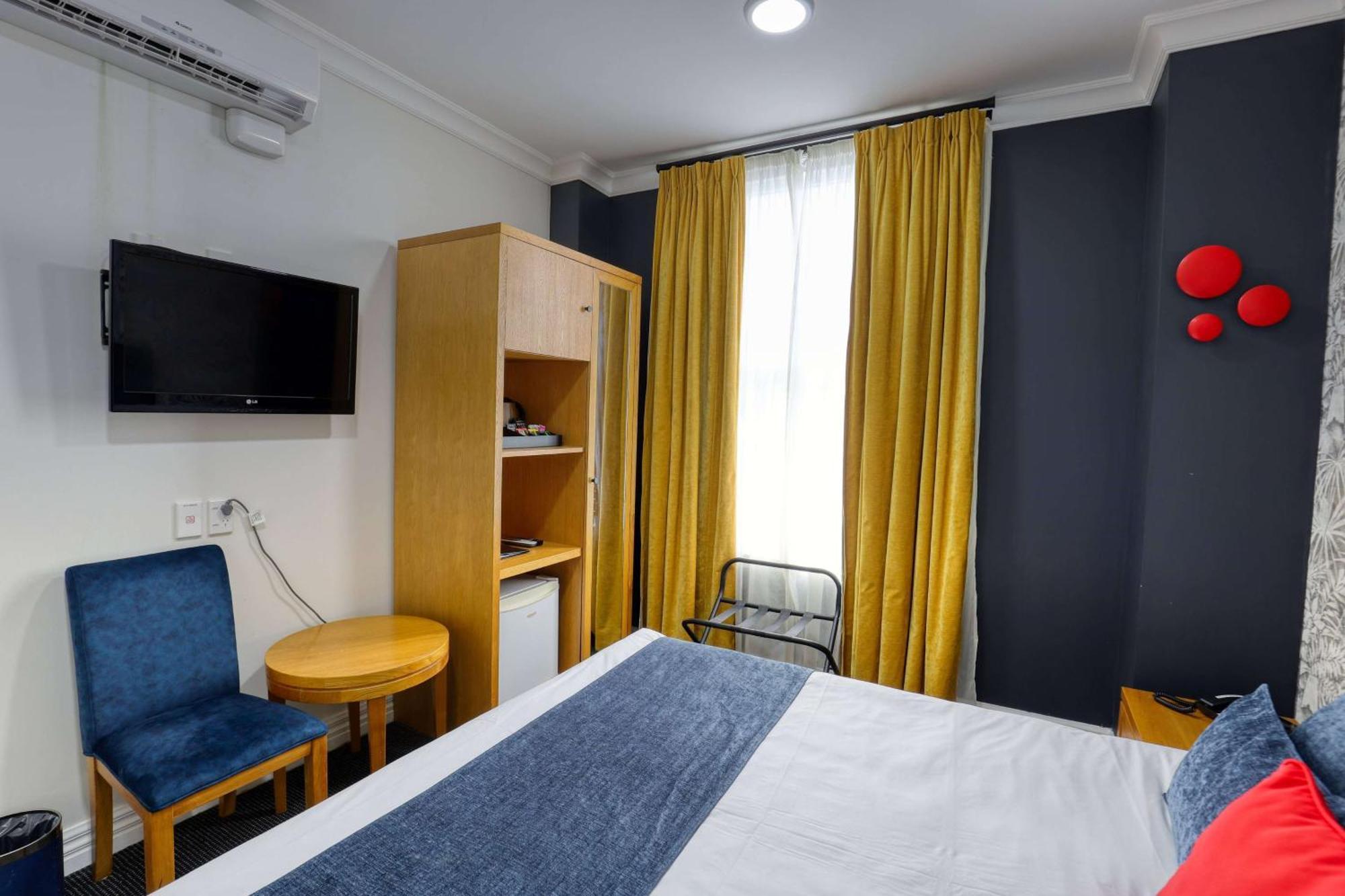 รามาดา บาย วินด์แฮม แฮมิลตัน Hotel ภายนอก รูปภาพ